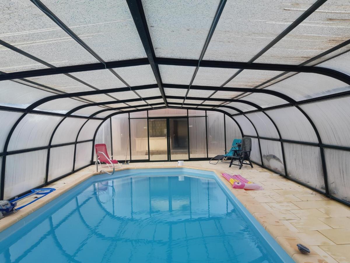 Maison A La Campagne Avec Piscine Flayat Экстерьер фото