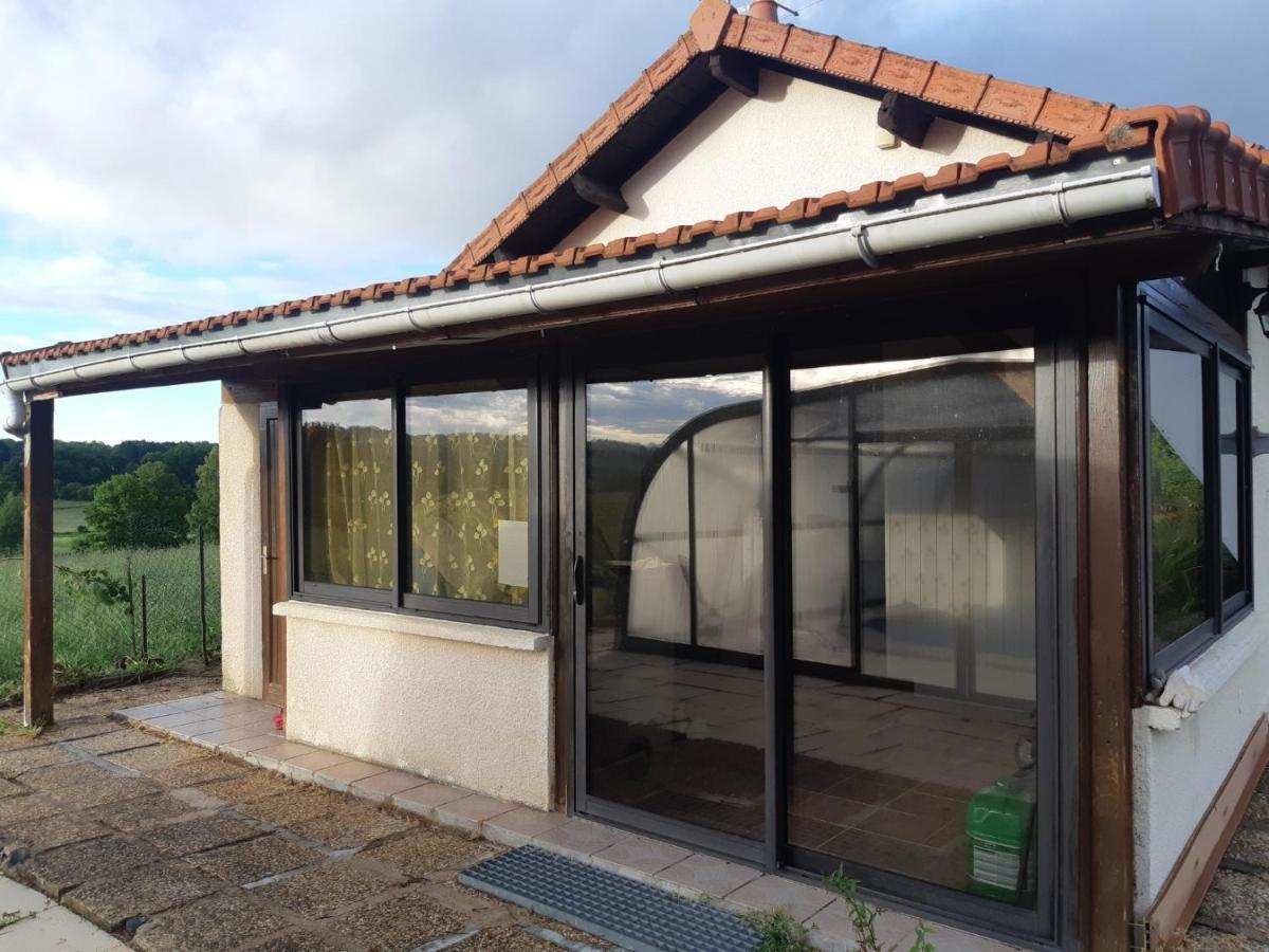 Maison A La Campagne Avec Piscine Flayat Экстерьер фото